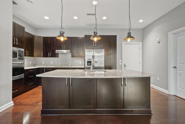 300 W Spring Street, 401, Columbus, OH 43215