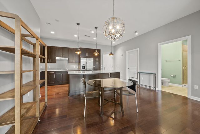 300 W Spring Street, 401, Columbus, OH 43215