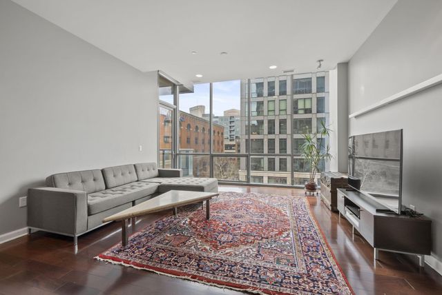 300 W Spring Street, 401, Columbus, OH 43215