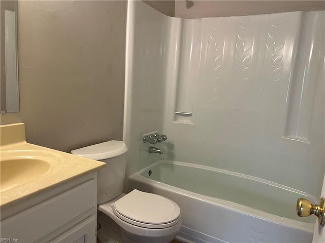 727 Spence CIR, Virginia Beach, VA 23462