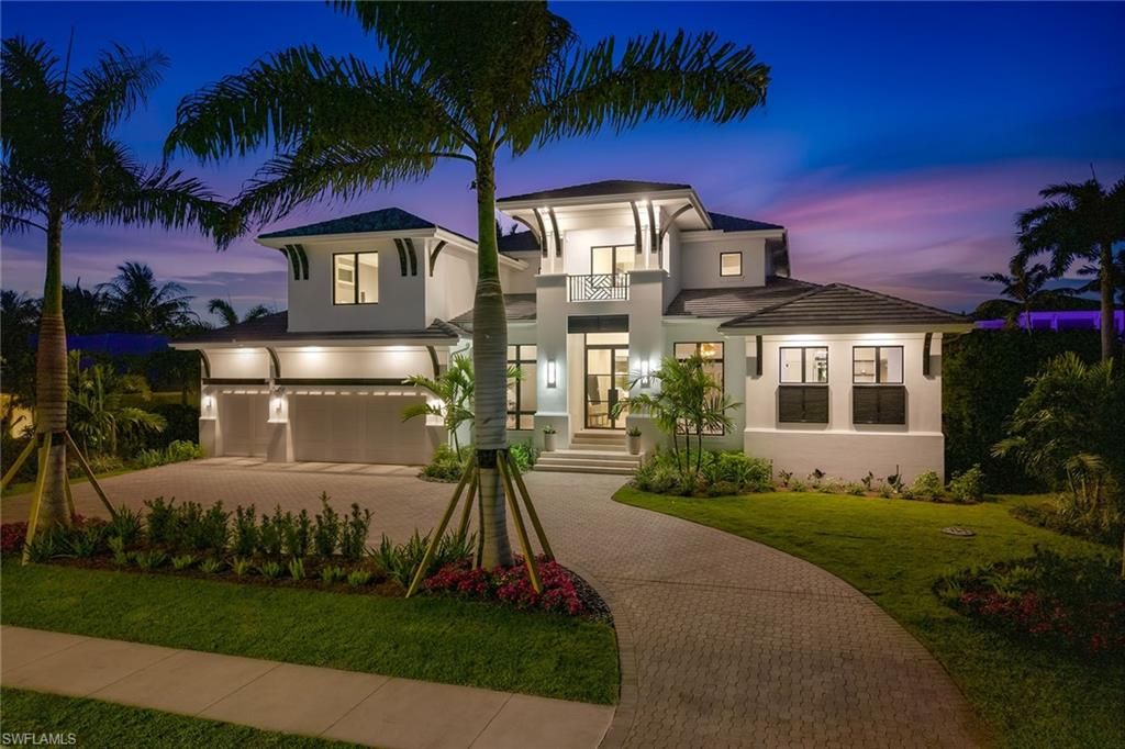 529 Neapolitan WAY, NAPLES, FL 34103 — photo 2