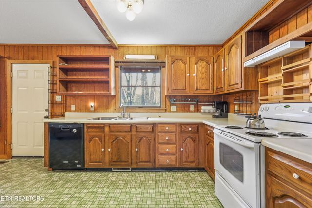 4318 Garden Drive, Knoxville, TN 37918