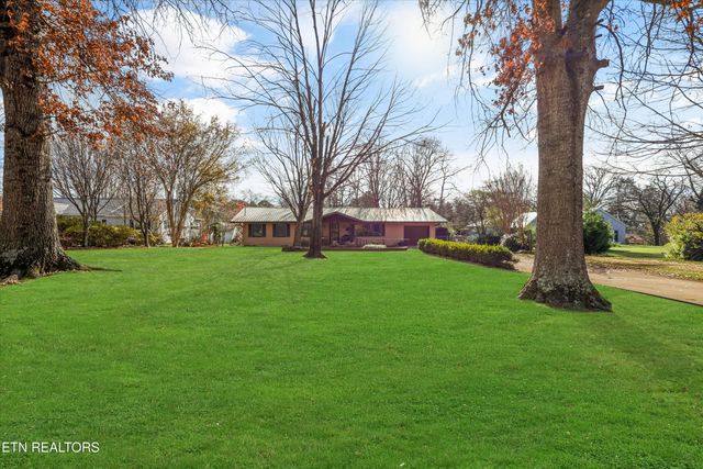 4318 Garden Drive, Knoxville, TN 37918