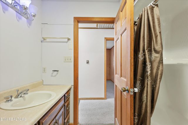 4318 Garden Drive, Knoxville, TN 37918