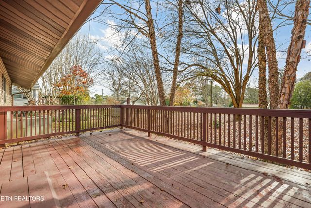 4318 Garden Drive, Knoxville, TN 37918