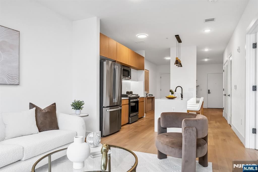 649 38th Street 507, Union City, NJ 07087