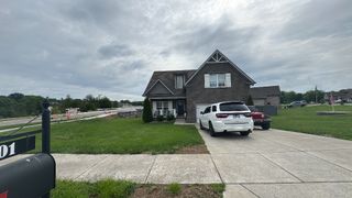 201 Hart Ln, Lebanon, TN 37087