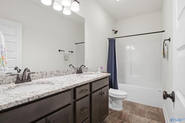 17435 Fieldway Circle, Harvest, AL 35749