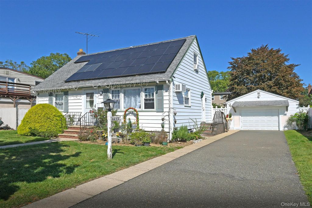 2233 6th Street, East Meadow, NY 11554 — exterior