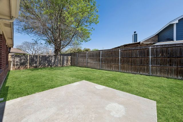 9508 Fox Hill Drive, Fort Worth, TX 76131
