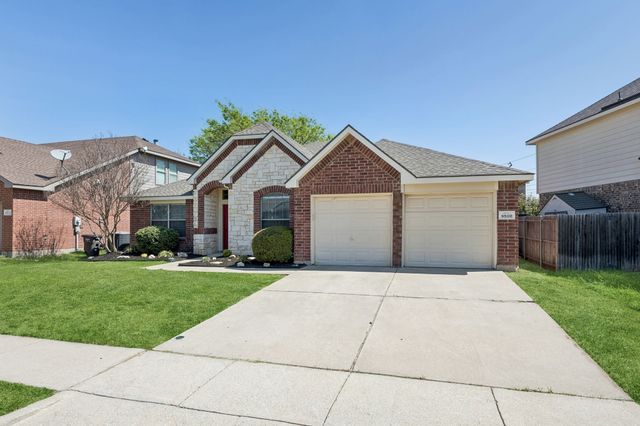 9508 Fox Hill Drive, Fort Worth, TX 76131