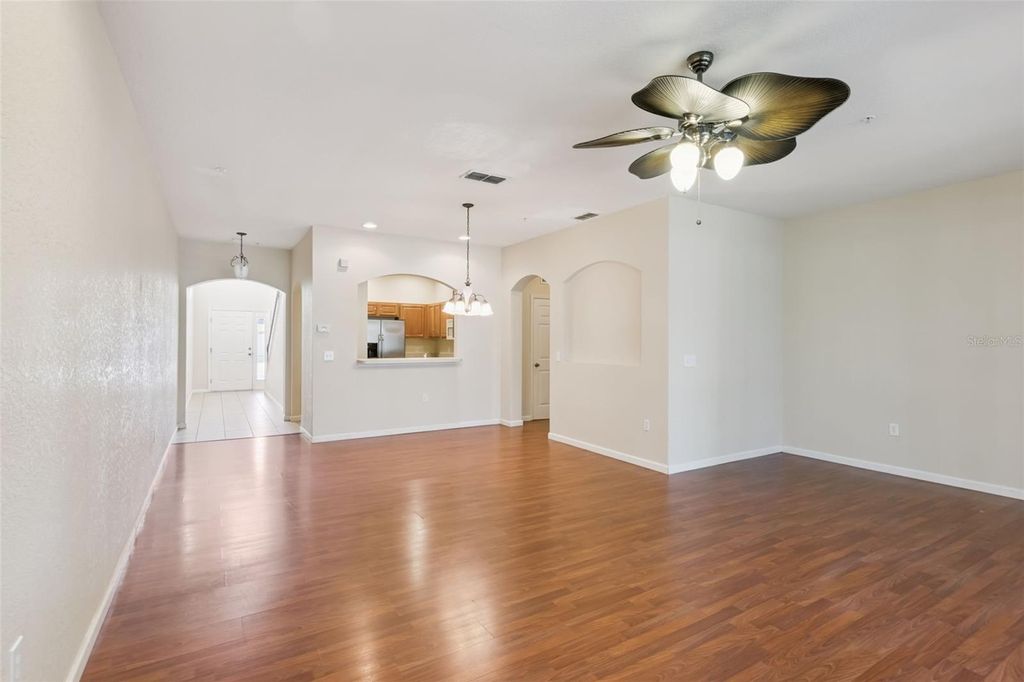 Image 2 of property listing at 1336 FALLING STAR LANE, Orlando, FL 32828