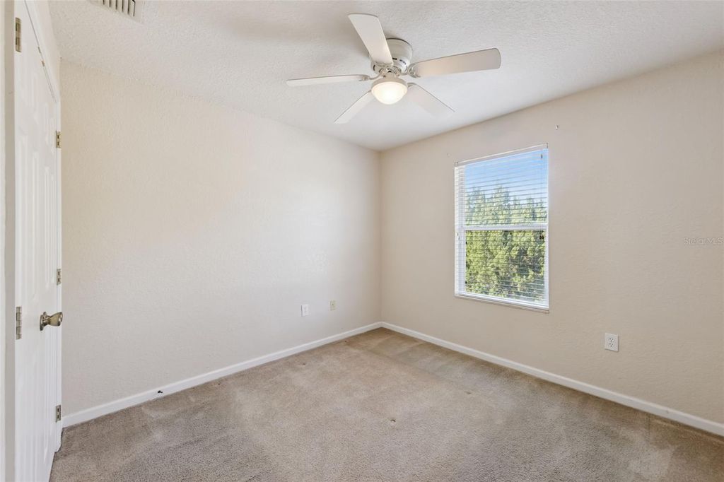 Image 10 of property listing at 1336 FALLING STAR LANE, Orlando, FL 32828