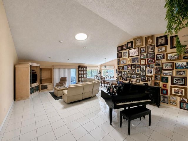 7758 CLOVERFIELD Circle, Boca Raton, FL 33433