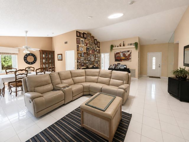 7758 CLOVERFIELD Circle, Boca Raton, FL 33433