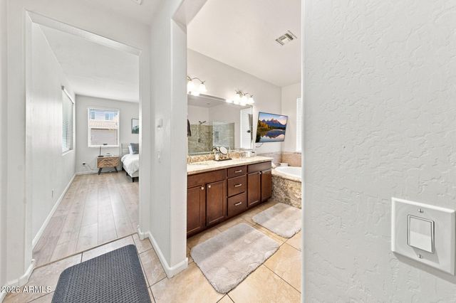 9026 W RUTH Avenue, Peoria, AZ 85345
