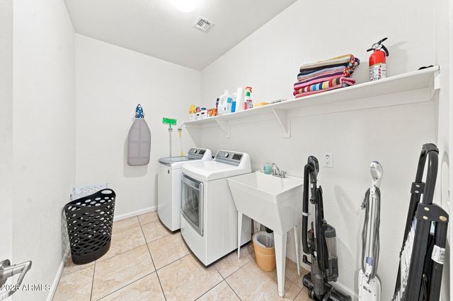 9026 W RUTH Avenue, Peoria, AZ 85345