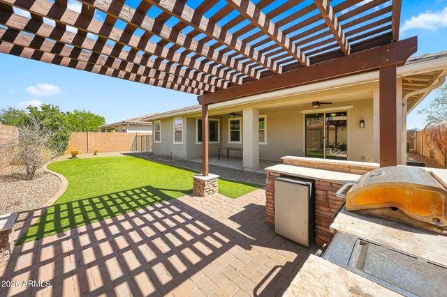 9026 W RUTH Avenue, Peoria, AZ 85345