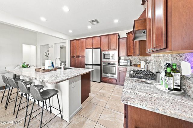 9026 W RUTH Avenue, Peoria, AZ 85345