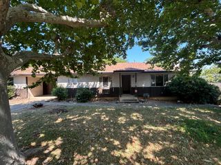 2901 Blue View Street, Redding, CA 96002