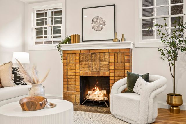 1587 Trestle Glen Rd., Oakland, CA 94610