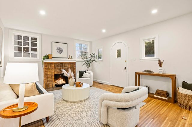 1587 Trestle Glen Rd., Oakland, CA 94610