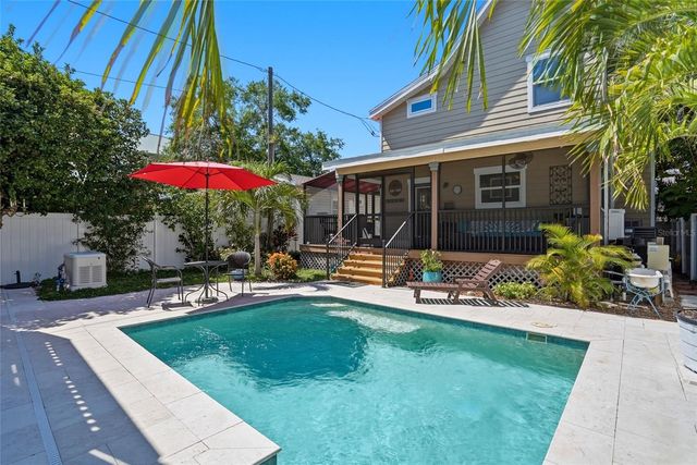 140 13TH AVENUE NE, St Petersburg, FL 33701