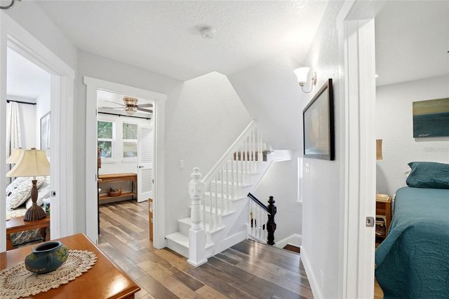 140 13TH AVENUE NE, St Petersburg, FL 33701
