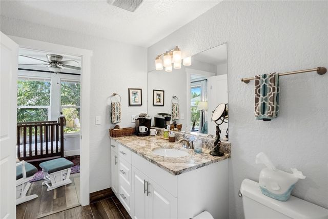 140 13TH AVENUE NE, St Petersburg, FL 33701