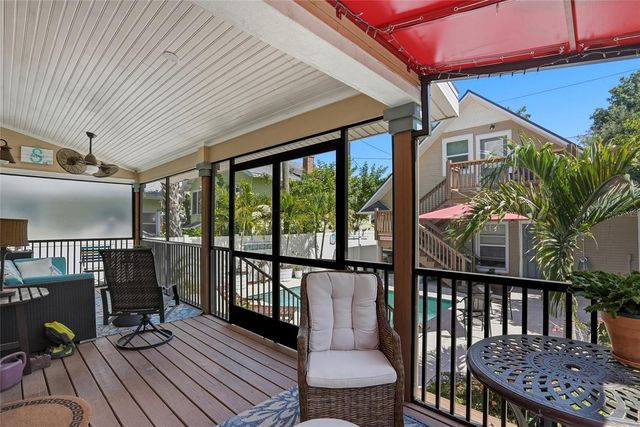 140 13TH AVENUE NE, St Petersburg, FL 33701