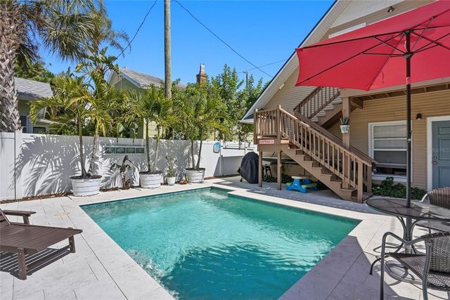 140 13TH AVENUE NE, St Petersburg, FL 33701