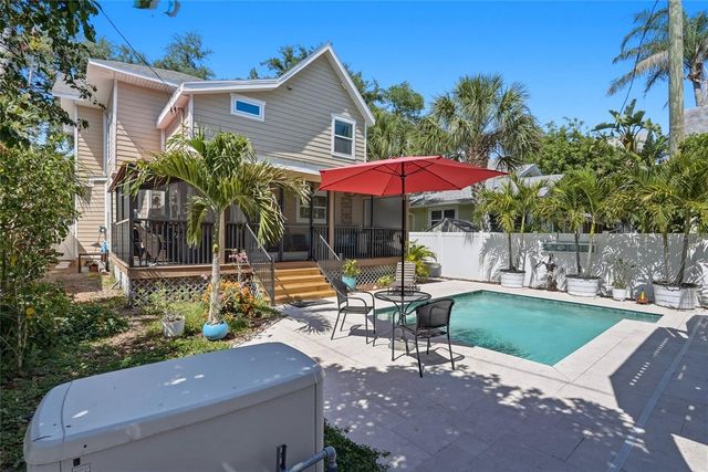 140 13TH AVENUE NE, St Petersburg, FL 33701