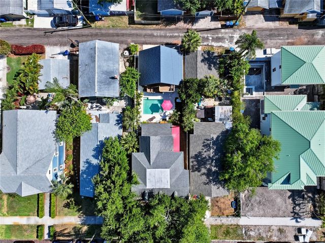 140 13TH AVENUE NE, St Petersburg, FL 33701
