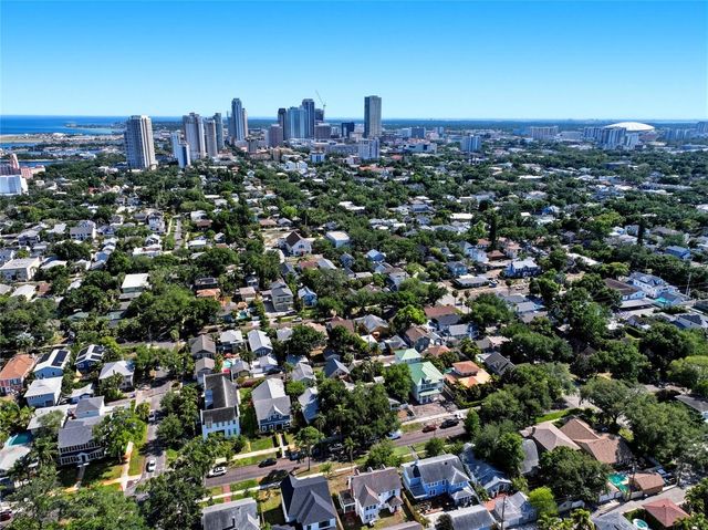 140 13TH AVENUE NE, St Petersburg, FL 33701