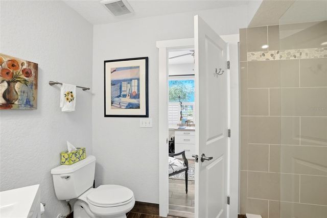 140 13TH AVENUE NE, St Petersburg, FL 33701