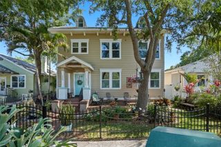 140 13TH AVENUE NE, St Petersburg, FL 33701