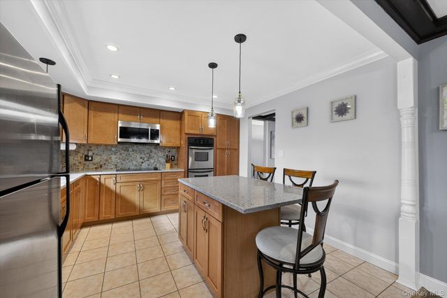 313 Chestnut Avenue, New Windsor, NY 12553