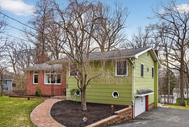 313 Chestnut Avenue, New Windsor, NY 12553