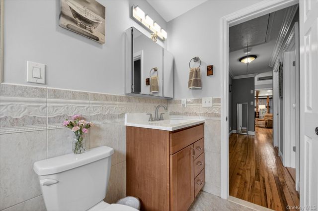 313 Chestnut Avenue, New Windsor, NY 12553