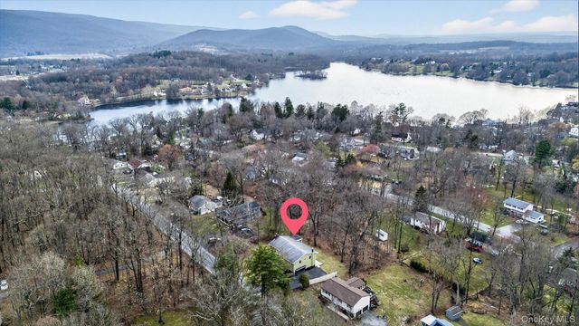 313 Chestnut Avenue, New Windsor, NY 12553