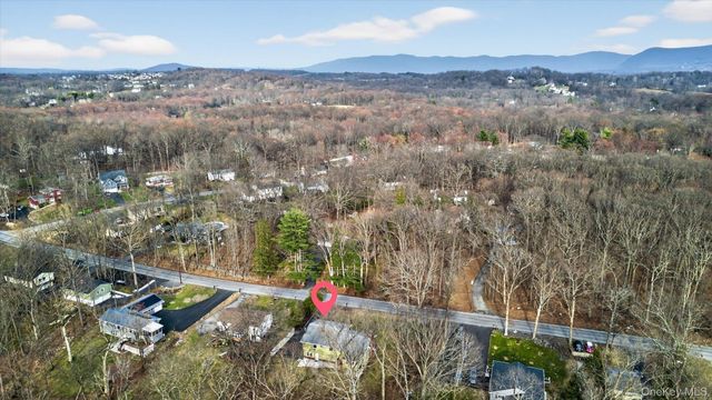 313 Chestnut Avenue, New Windsor, NY 12553