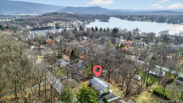 313 Chestnut Avenue, New Windsor, NY 12553