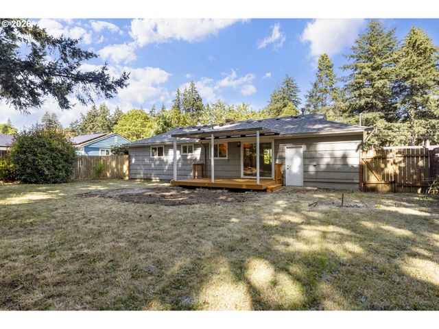 3215 Se 116TH Ave, Portland, OR 97266