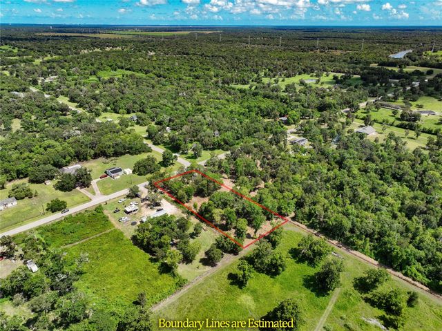 2301 Cr 851, Brazoria, TX 77422