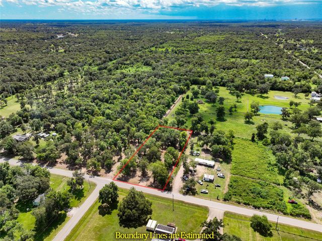 2301 Cr 851, Brazoria, TX 77422