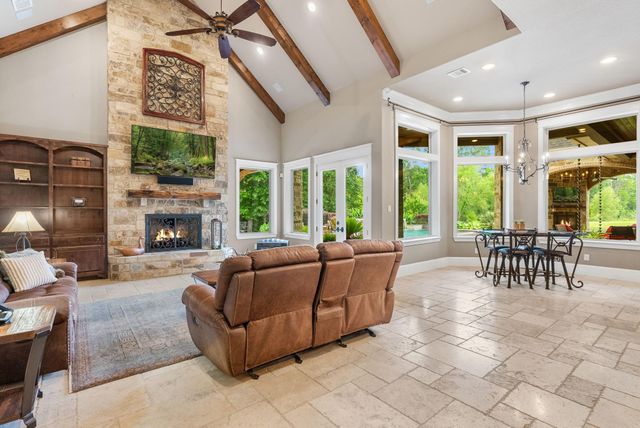 6926 Comanche Bend, Montgomery, TX 77316
