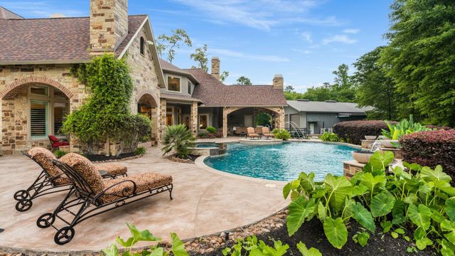 6926 Comanche Bend, Montgomery, TX 77316