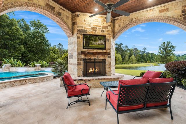 6926 Comanche Bend, Montgomery, TX 77316
