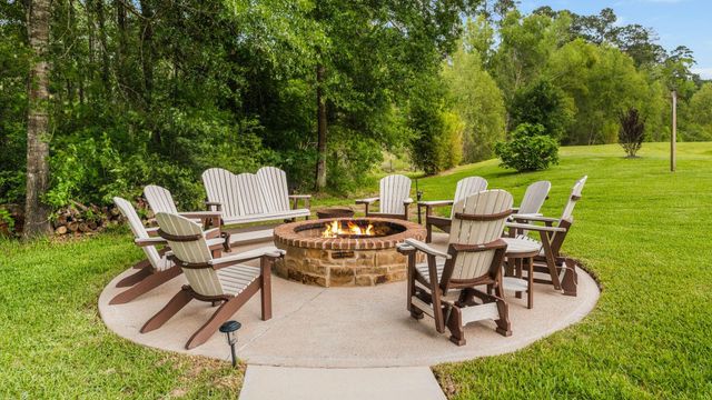 6926 Comanche Bend, Montgomery, TX 77316