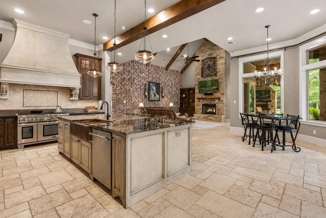 6926 Comanche Bend, Montgomery, TX 77316